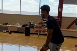 76人直播_NBA76人直播_76人在线观看